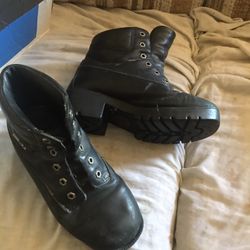 Nice Heavy Leather Harley Davidson Boots Only $40 See All Pictures