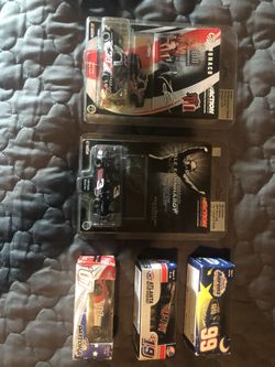 Nascar Collectible Cars 1/64