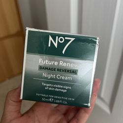 Skin Care No7 Future Renew Damage Reversal Night Cream 50 mL 1.69 fl oz