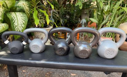 VARIETY  OF  KETTLEBELLS :  5s  7s  10s  15s  17.6s  20s  25s  30s  31s  35s  40s  44s  45s  50s  60s  70s  80s  88s  97s  100s