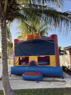 Commercial Bounce House + 2 Heavy-Duty Blowers – Works Great