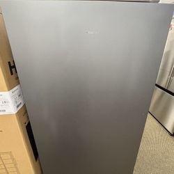 Hisense Convertible Upright Freezer | ($0 Down) | No Credit Required 