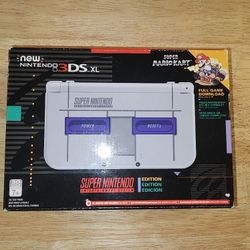 Nintendo 3DS XL SNES Edition 