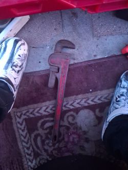 Heavy Duty Pipe Wrench