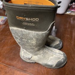 Men’s Waterproof Boots Size 9/9.5