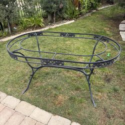 Outdoor Round Iron Table Free