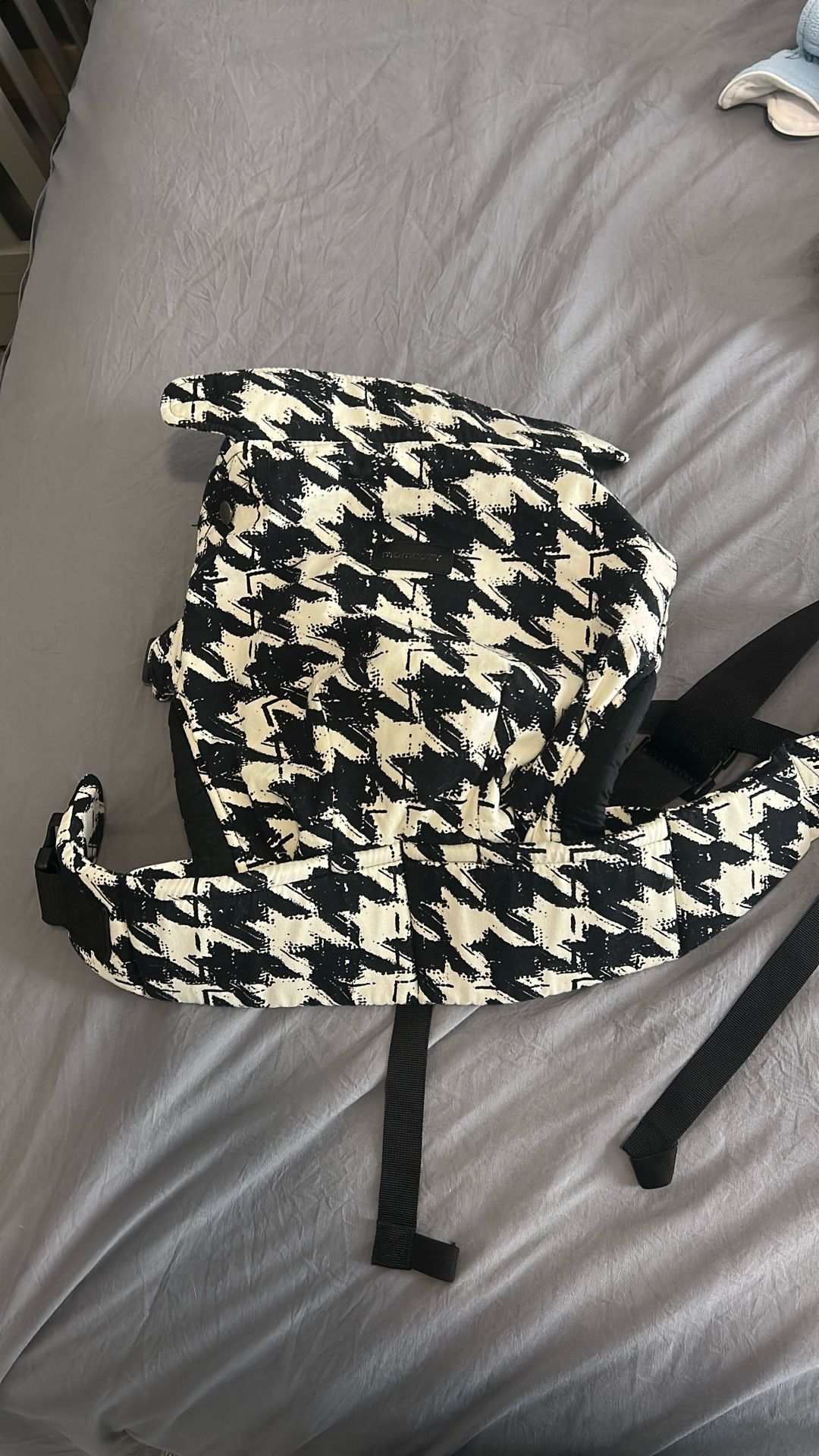 Momcozy Carrier