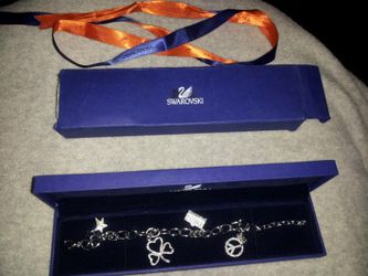 New Authentic Swarovski Crystal charm bracelet