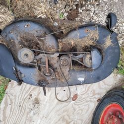 ((42" DOUBLE FRONT mount craftsman  Deck)) Mower