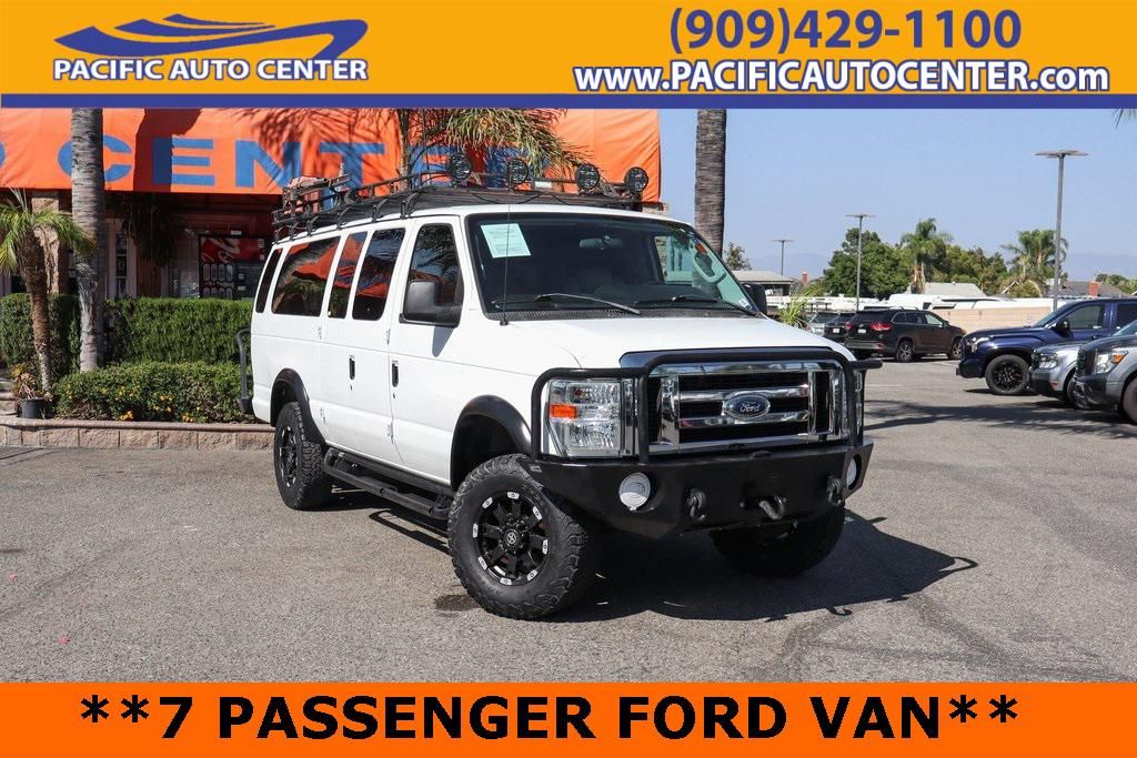 2012 Ford E-350 Super Duty