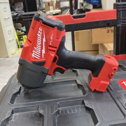Milwaukee 1/2 Impact Wrench High Torque