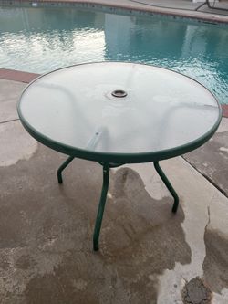 Outdoor Table 34”