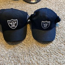 Jean Print and Black Raiders Hats