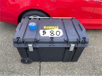 Used Dewalt ROLLING TOUGH CHEST       63gal.  36”x23”x24”   Very nice condition