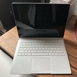 Surface Book 2 i7 8gb