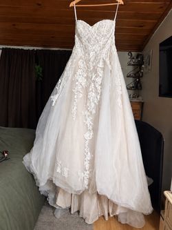 Strapless Lace A-Line Wedding Dress size 14