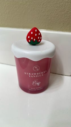 Strawberry 🍓 candle 🕯️ cute 🥰 new