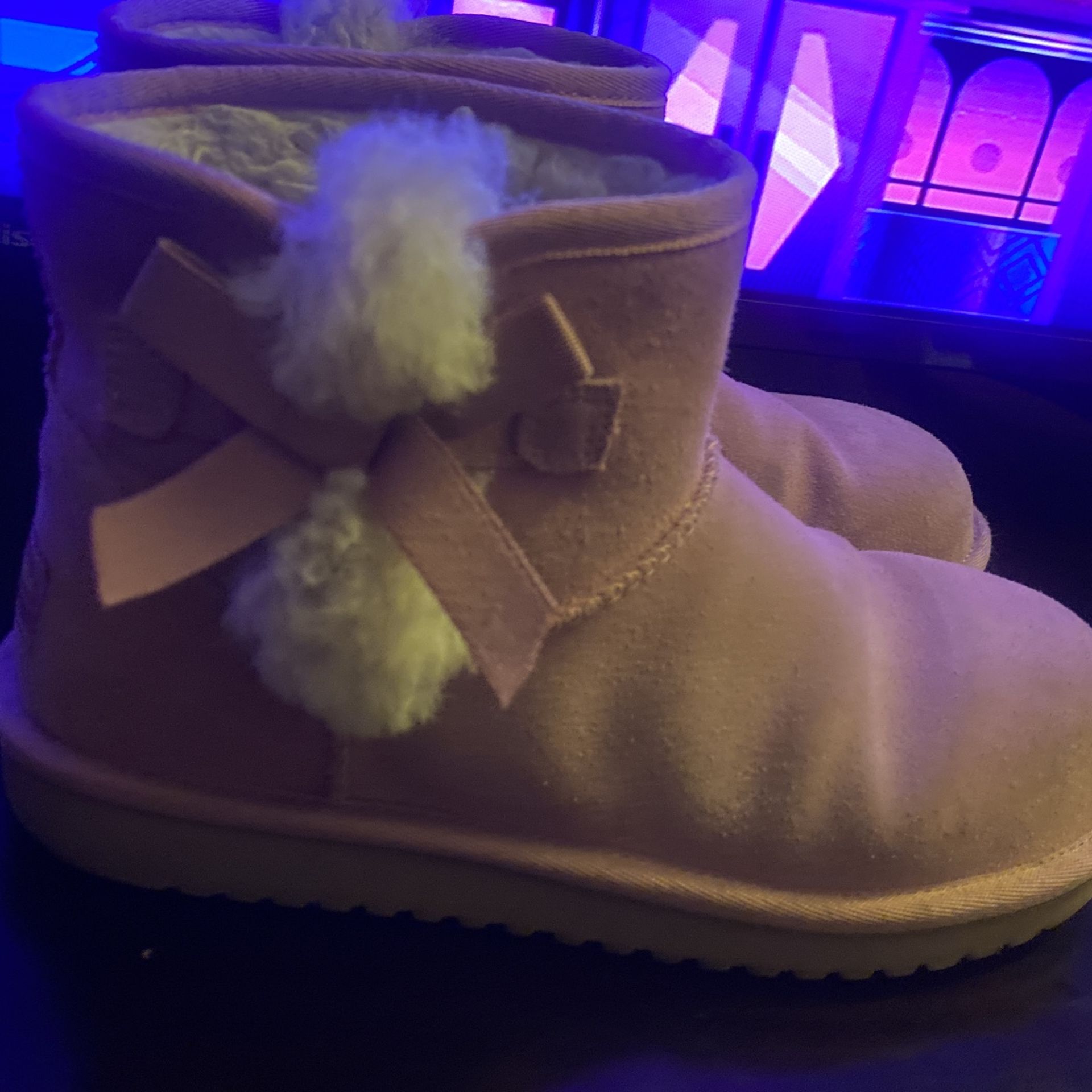 Koolaburra By UGS for Sale in Los Angeles, CA OfferUp