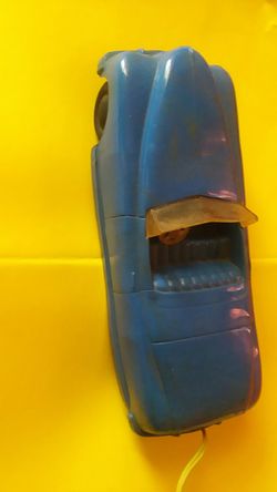 Toy car