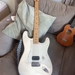 FENDER STRAT