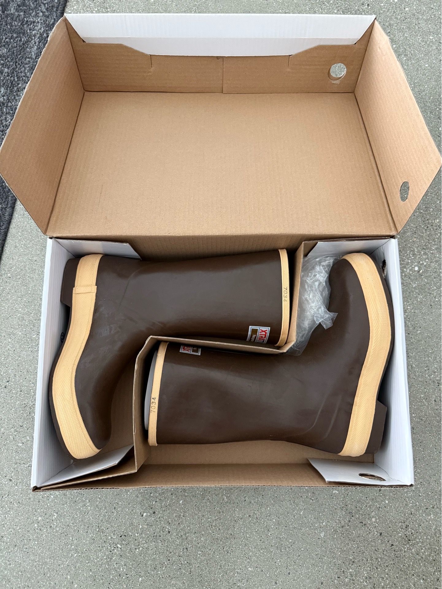 Xtratuff Boots Size 8