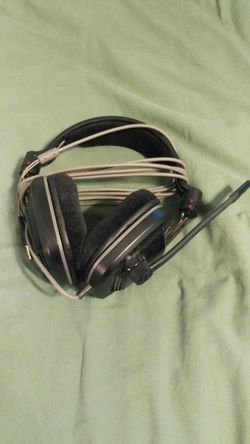 Headset.