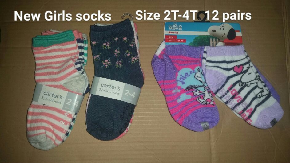 New Girls sock lot Sz 2-4 12 paris Snoopy peanuts & Carter's nwt