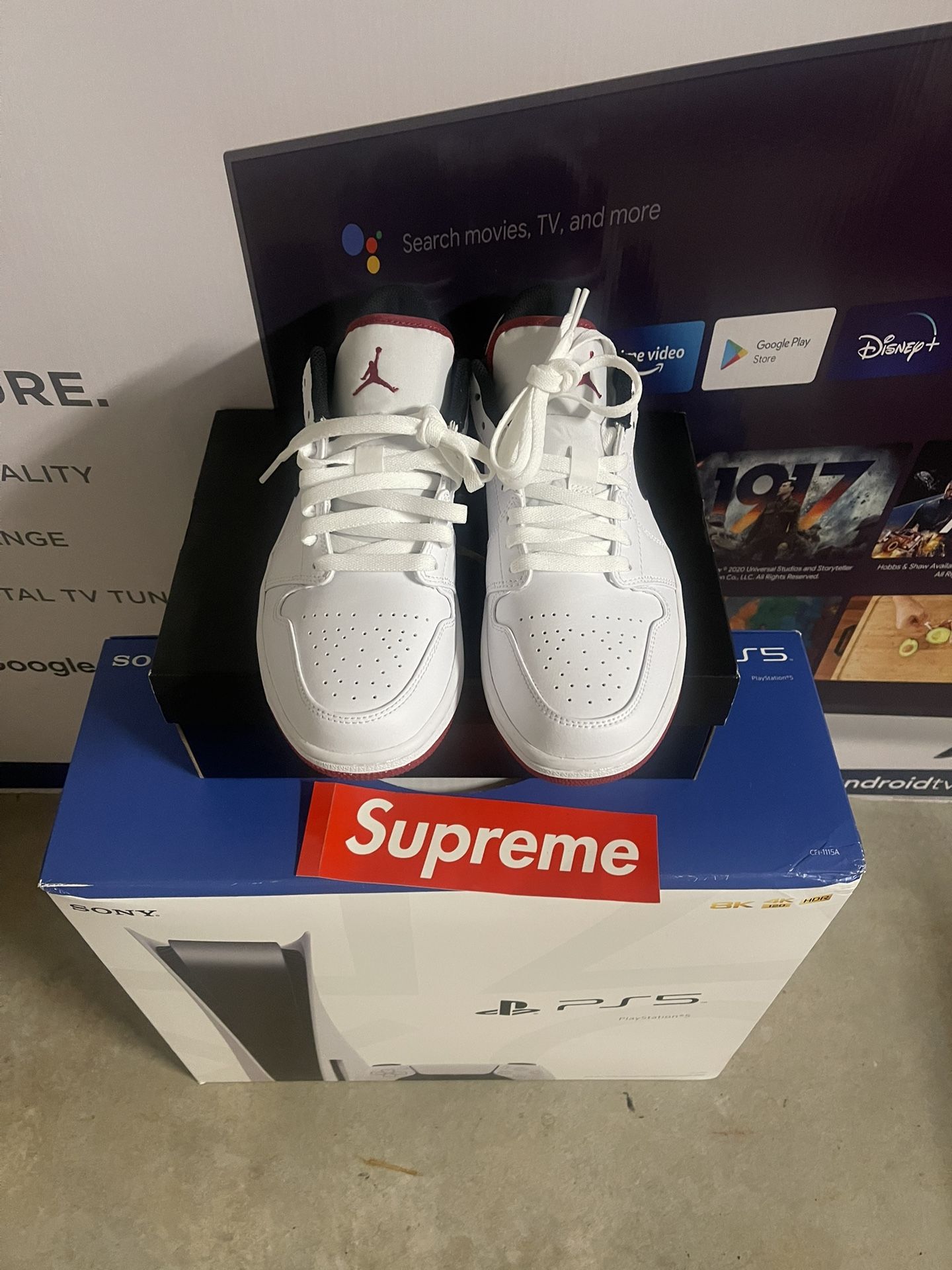 Jordan 1 Low White Red