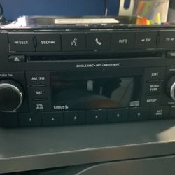 2014 Jeep Wrangler Radio….stock