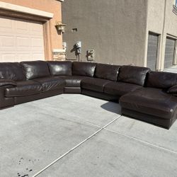 Cindy Crawford Home 4-piece leather Sectional