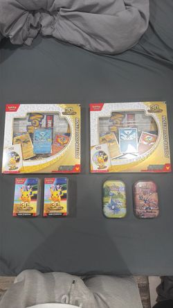 Pokémon 30th Anniversary Collection – 2 Poster Collections, 2 Booster Bundles & 2 Tins