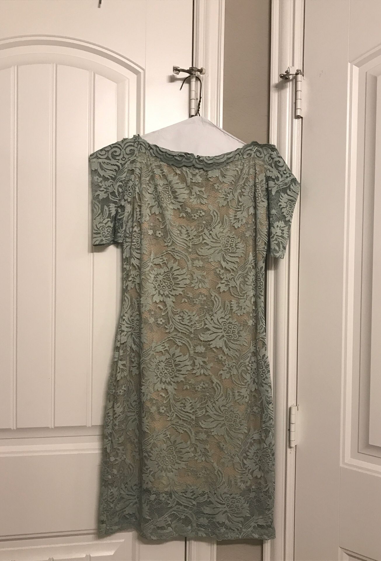 formal dress - knee length size L