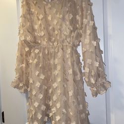Forever 21 Cream and white floral print dress Size Small
