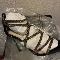Women’s sexy heels size 8 1/2