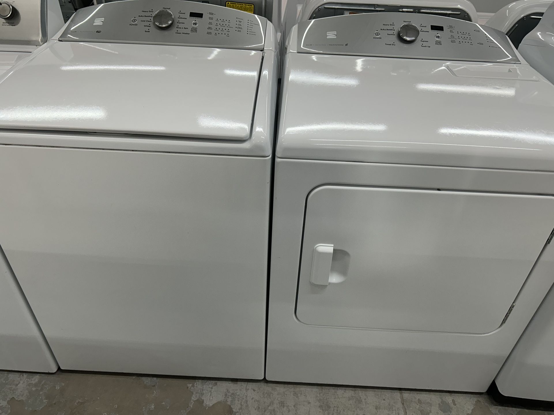 Matching New Style Washer Dryer Set