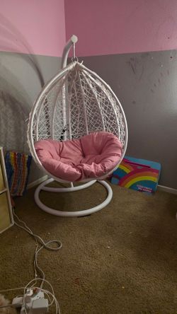 Childrens egg chair