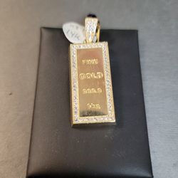 14k Cz Pendant (Price Is Firm)