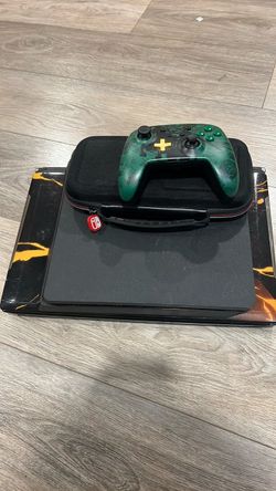 ASUS laptop(missing keys) ps4 (works no cords)Nintendo switch(no side controllers)