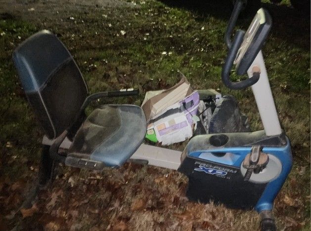 FREE: Older Recumbent Bike