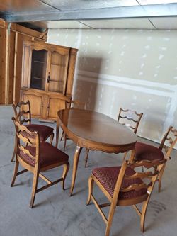 Dinning Set $640 FIRM