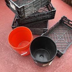 6 PC Crates And Buckets 