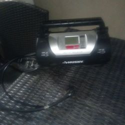 HUSKY Digital inflator 120 volt AC