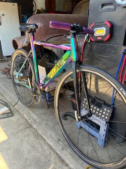 Throne Fixed Gear Bike Iridescent Rainbow Frame