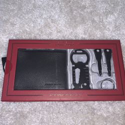 Perry Ellis Portfolio LeatherBifold with Keychain Tool