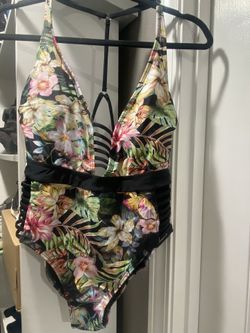 Women’s Swimsuit 