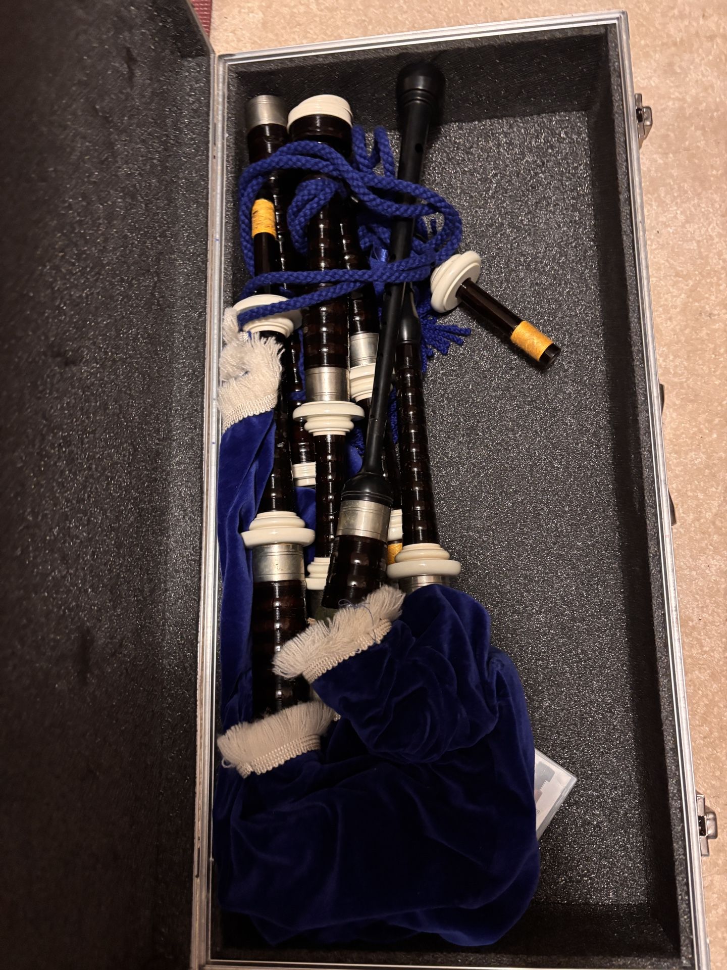 Bagpipes (from Scotland)