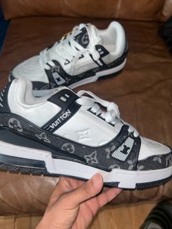 Lv shoes size 11.5