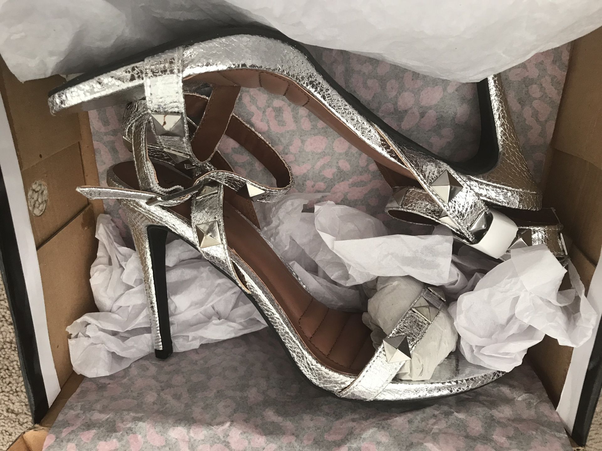 Dollhouse Silver Heel Sandals size 9