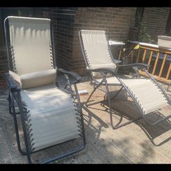 Set Of 2 Loung Seats 