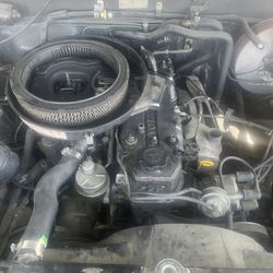 1988 Toyota 22R engine parts or selling complete engine have a broken crankshaft but has a lot of good parts. Need any let me know what part do you ne